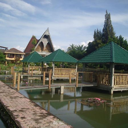 โตบา วิลล่า อินน์ ตุกตุก ภายนอก รูปภาพ